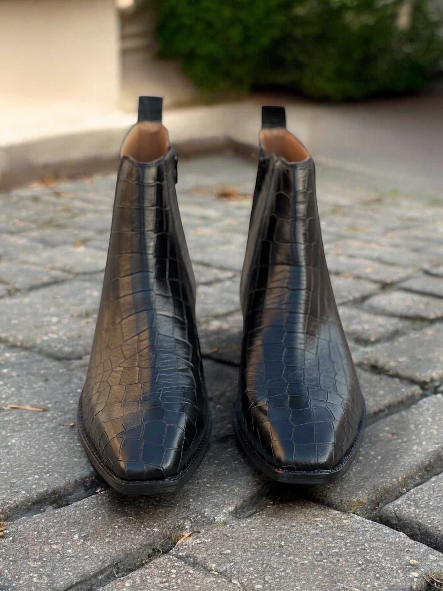 Obsidian Sovereign – Black Croc-Embossed Leather Dress Boots