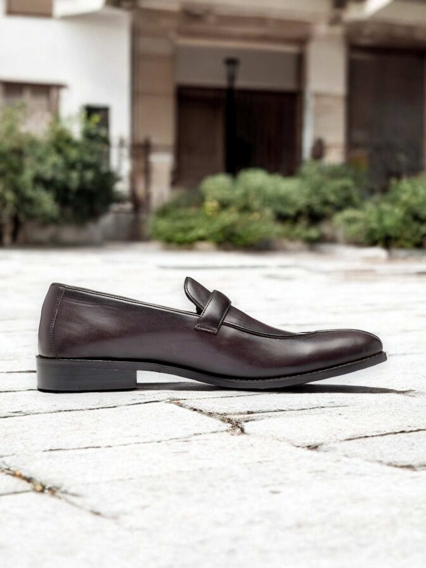 Oxmoor Buckle – Leather Buckled Slip-On Loafers