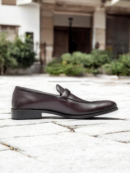 Oxmoor Buckle – Leather Buckled Slip-On Loafers