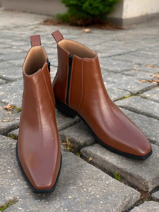 Duke’s Reign – Classic Cognac Square-Toe Chelsea Boots